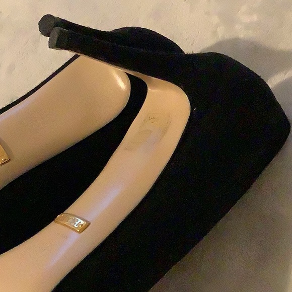 Elegant Black Heels Gucci in exelent condition - Picture 5 of 15